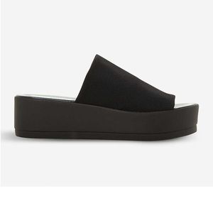 Steve Madden slinky platform sandals